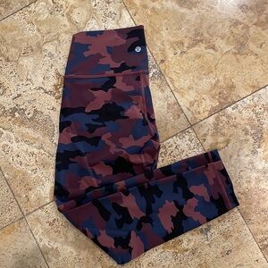 Lululemon wunder under 25” crop leggings high waisted full-on luxtreme